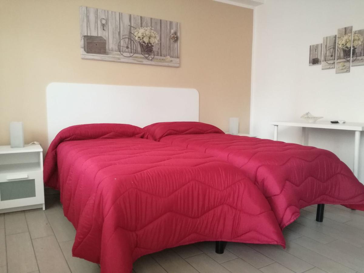 B&B Dal Gallo Battipaglia Exterior foto